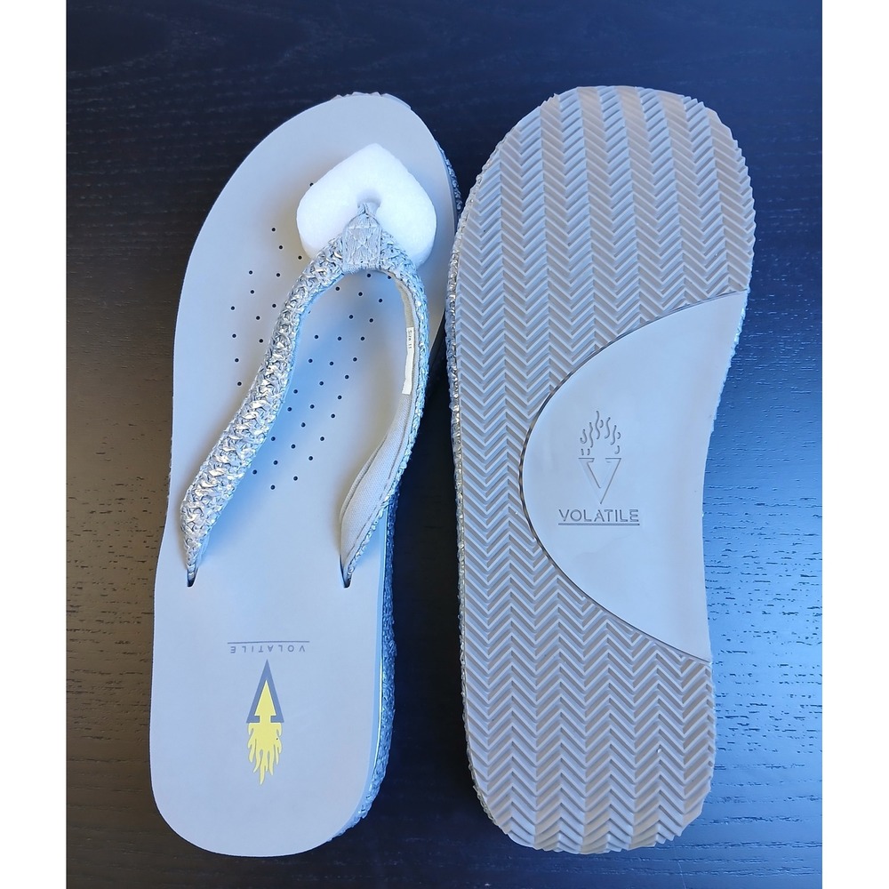 Volatile Palau Pewter Metallic Platform Thong Sandals PV100 Womens Size 11 NEW